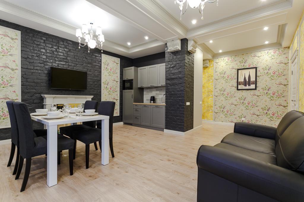 Royal Rent Minsk Apartment Exterior photo