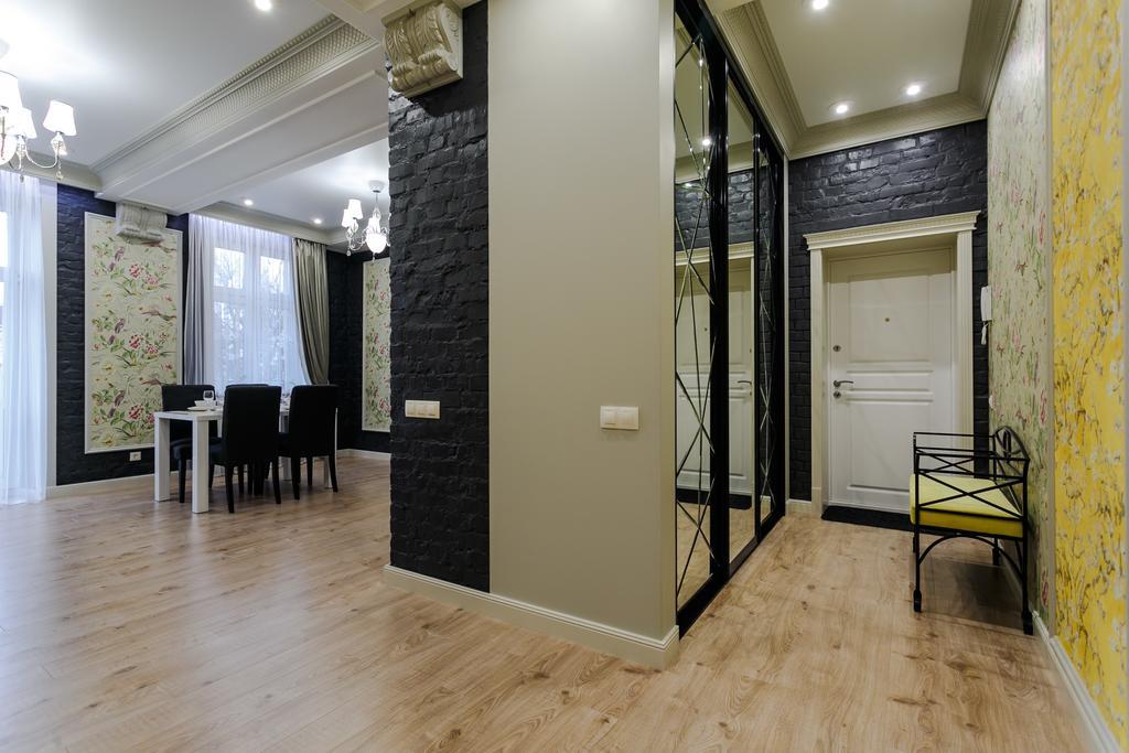 Royal Rent Minsk Apartment Exterior photo